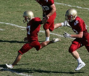 鲍威尔独揽25分率队强势出击 热火主场力克勇士捍卫荣耀