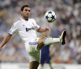 斯洛特盛赞红军双星，科纳特稳健如磐石 索博斯洛伊奔跑不息