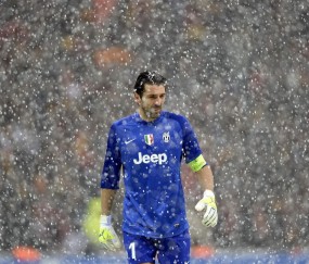 续约僵局持续发酵 米兰门神迈尼昂未来成疑 赛季末离队可能性浮现